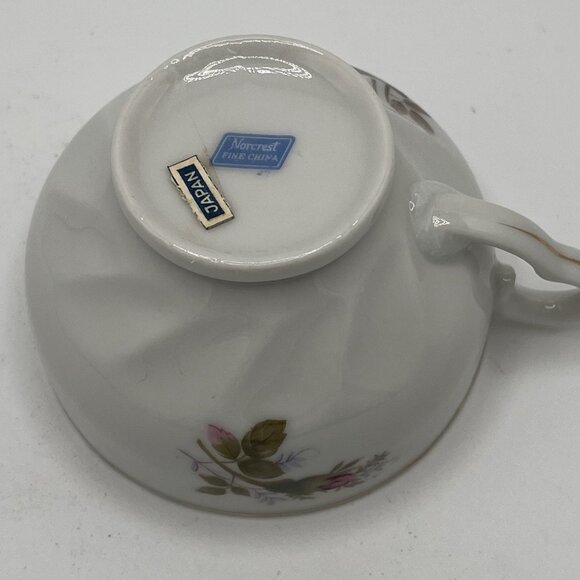 Norcrest Fine China Japan Floral Rose Tea Cup & Scallop Saucer Set Vintage Boho - Picture 9 of 11